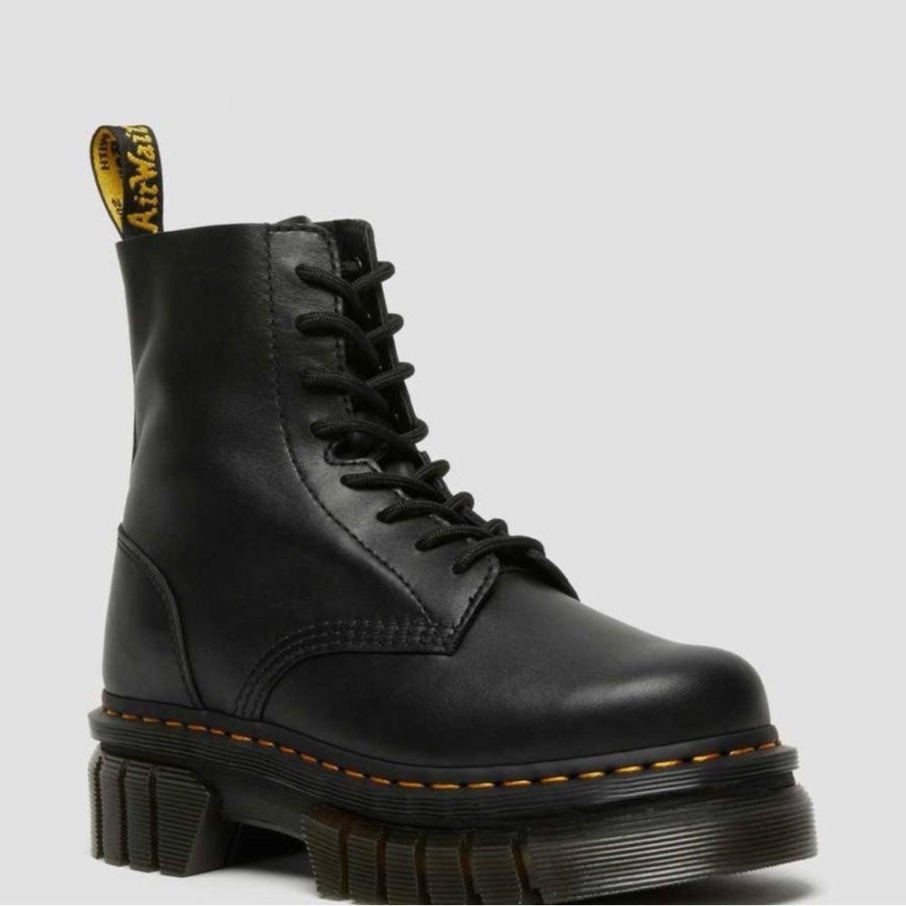 Dr Martens Audrick Nappa Leather Platform Boots Black Women Size 7- BNw/Tag